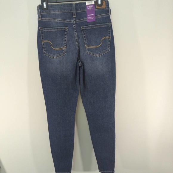 Signature‎ By Levi's Strauss Women's Mid Rise Skinny Med Wash Sz. 27 NWT - Picture 4 of 10